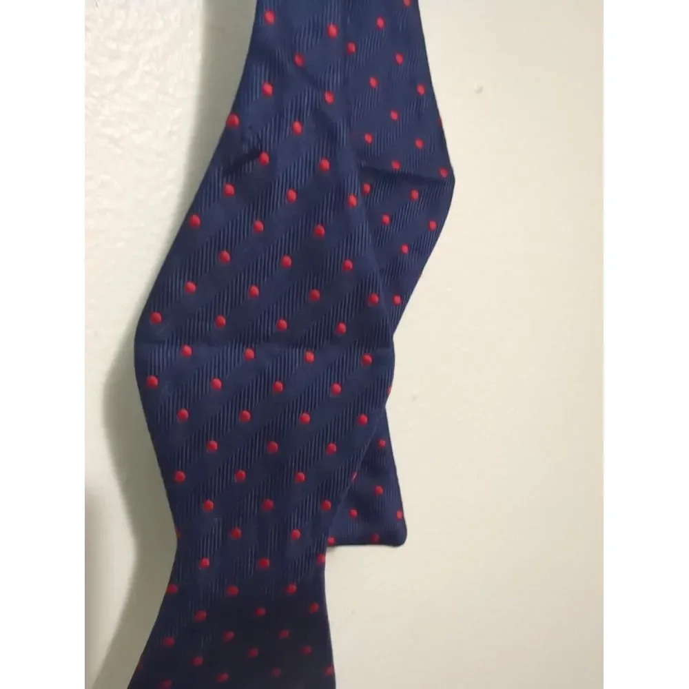 IZOD Mens Navy Blue Red Polka Dot Herringbone Self-Tie Adjustable Bow Tie‎